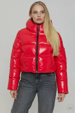 Короткая женская куртка больших размеров из ткани Монклер с капюшоном – P0271